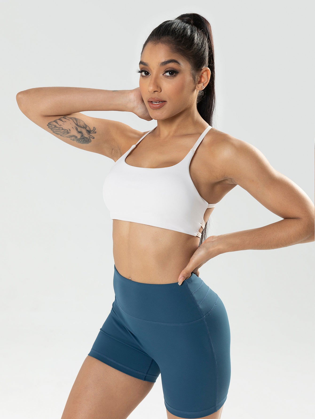 Women's Strappy Sports Bra - Criss Cross Back Padded Medium Support Wireless Gym Bra Sexy Workout Yoga Bra
